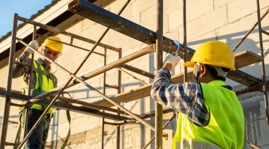 Professional fairlawn roofing services in Le Mars, IA
